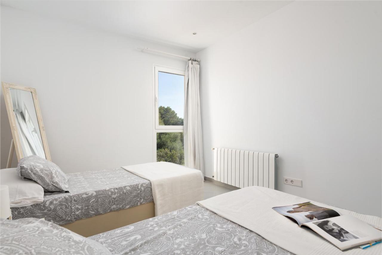Stunning Marianella Gris, Pool, Bbq, Ac, Free Wifi Vakantiehuis *