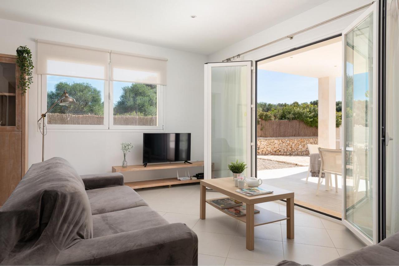 Vakantiehuis Stunning Marianella Gris, Pool, Bbq, Ac, Free Wifi *